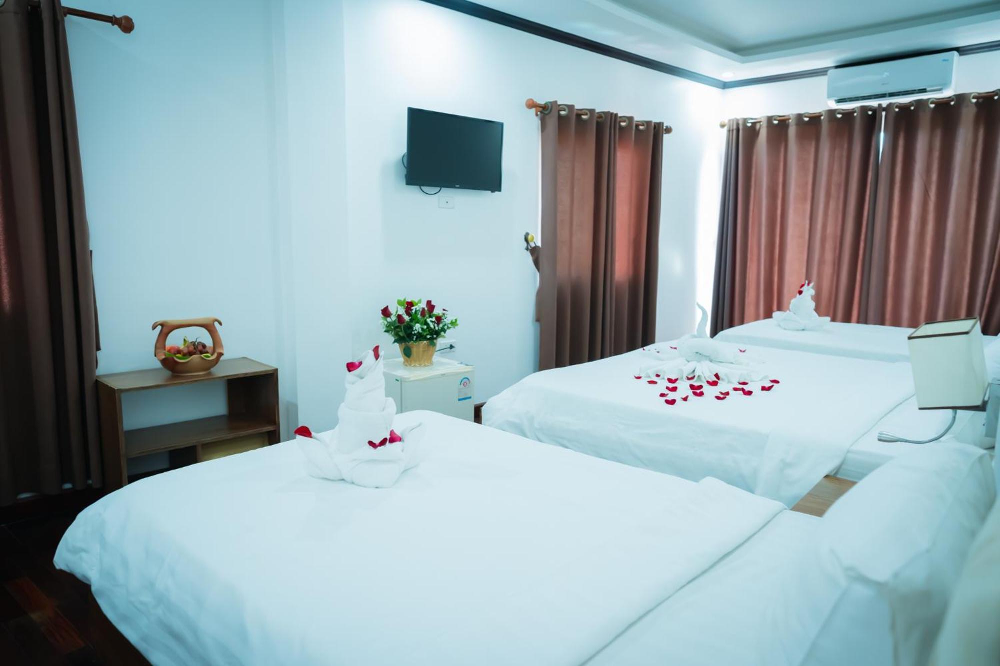 Vientiane Ruby Riverside Hotel Exterior photo