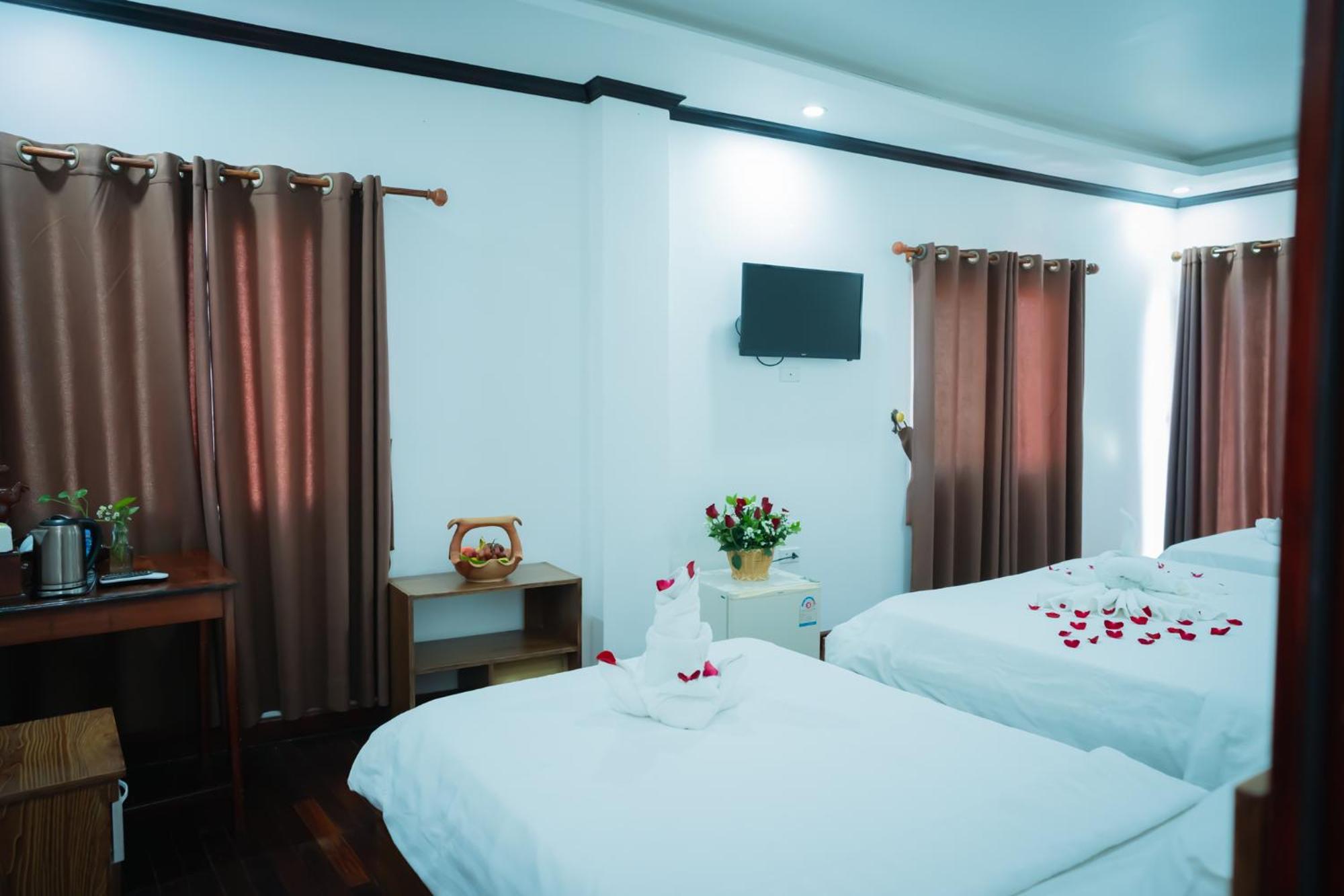 Vientiane Ruby Riverside Hotel Exterior photo